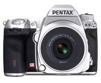 Анонсирована «серебряная серия» камер PENTAX K-5 Silver Special Edition с ультратонким объективом Анонсирована «серебряная серия» камер PENTAX K-5 Silver Special Edition с ультратонким объективом